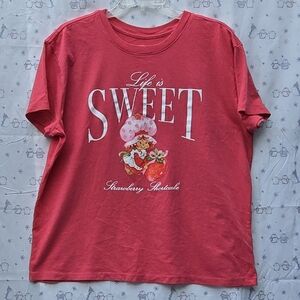 Red Strawberry Shortcake Graphic T-Shirt Size XL